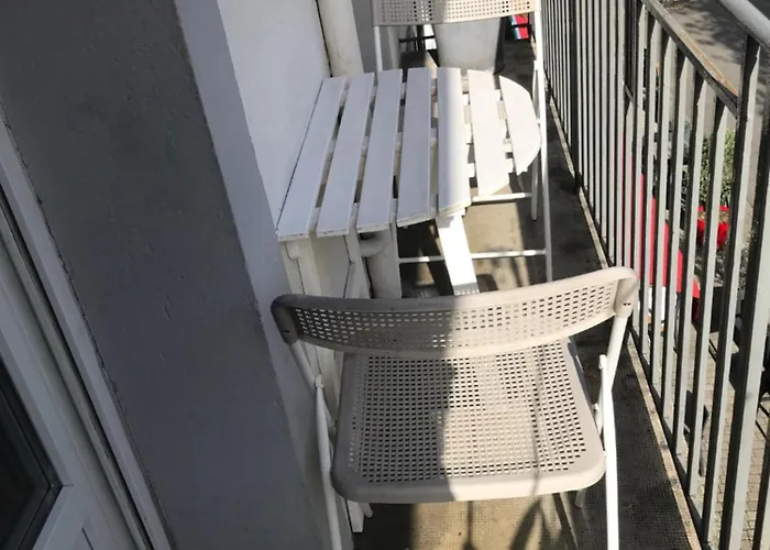 Standing Au Coeur De Ville- Argeles-gazost-140 M2-3etoiles *